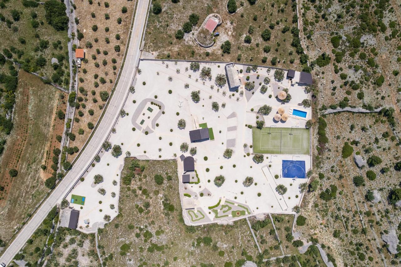 Hacienda Nikolic Villa Milna  Bagian luar foto