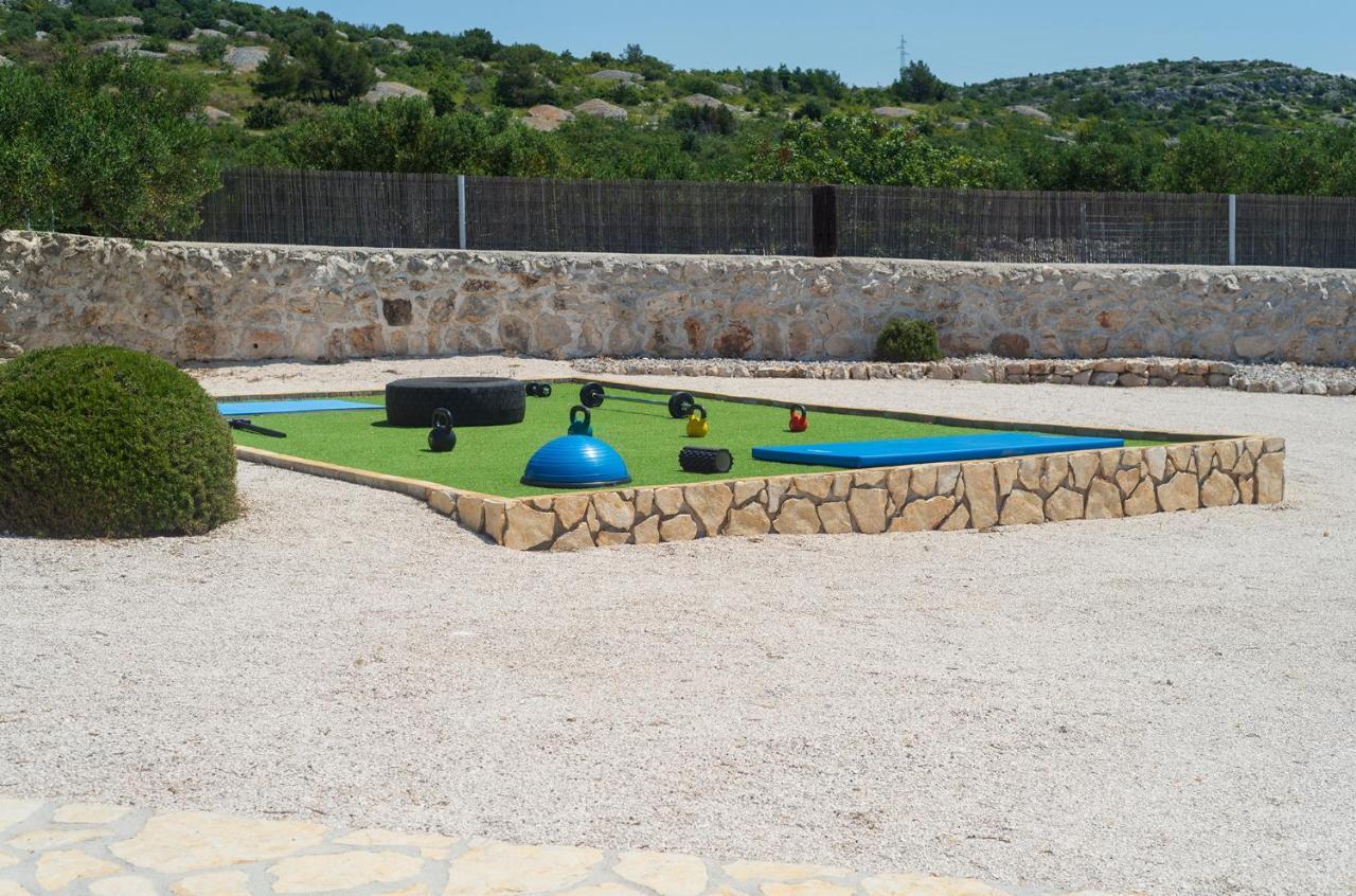 Hacienda Nikolic Villa Milna  Bagian luar foto